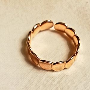 Rose gold ring